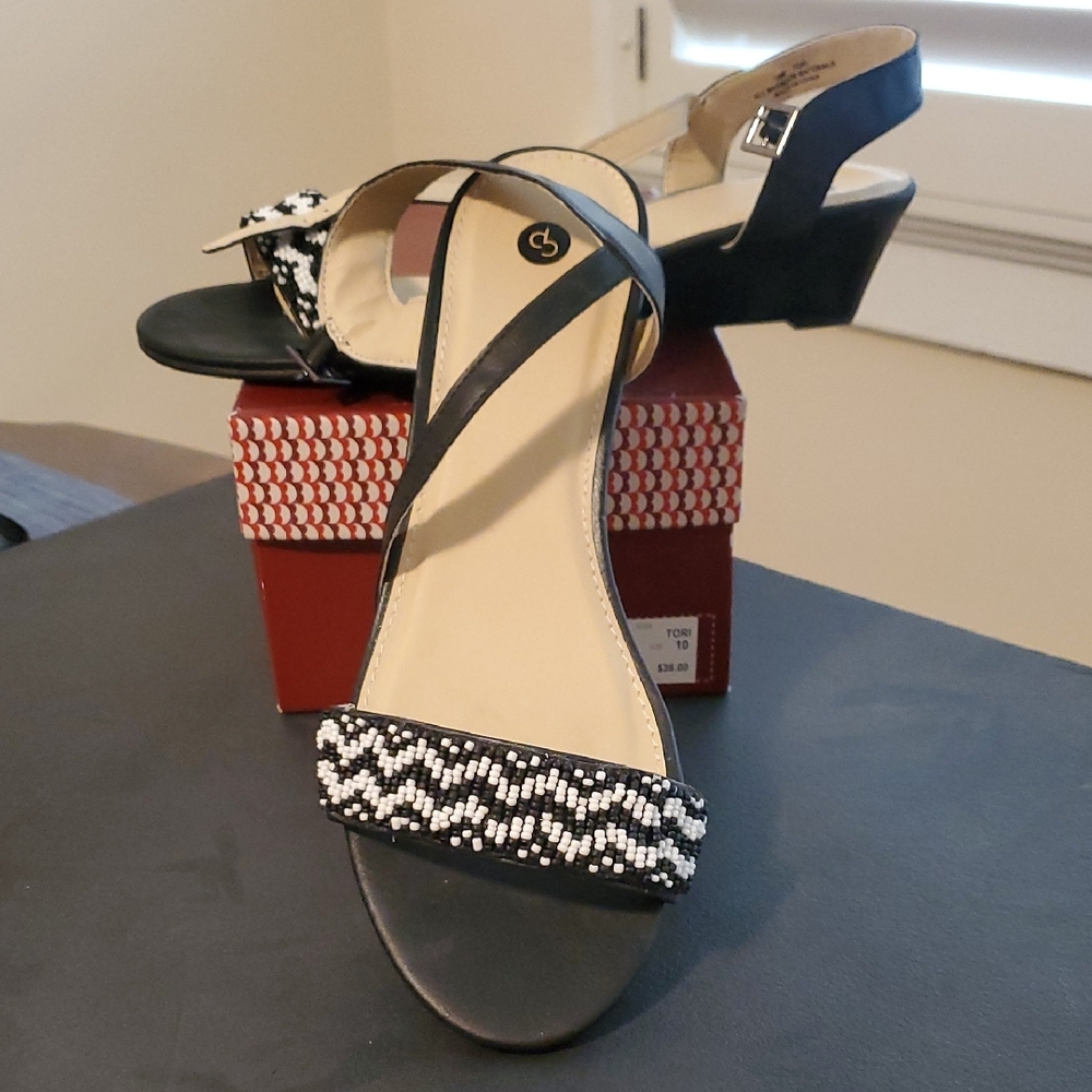Dressbarn TORI Chic Black and White Beaded Sandals Size 10